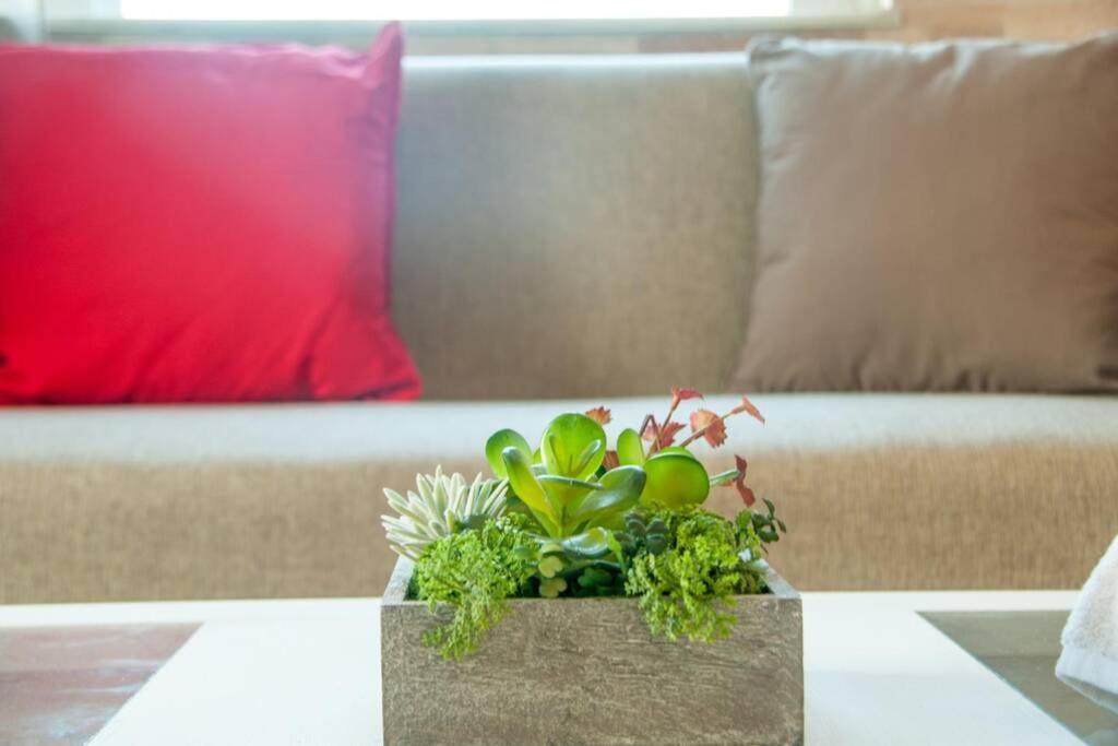 Jenny'S Flat Near The Sea Apartment Galatas  Ngoại thất bức ảnh
